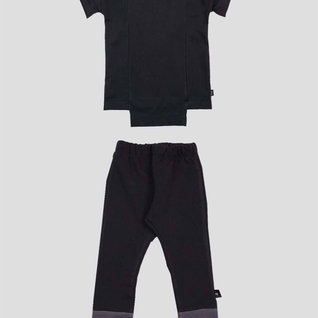 CONJUNTO LEGGING Y SUDADERA NEGRA